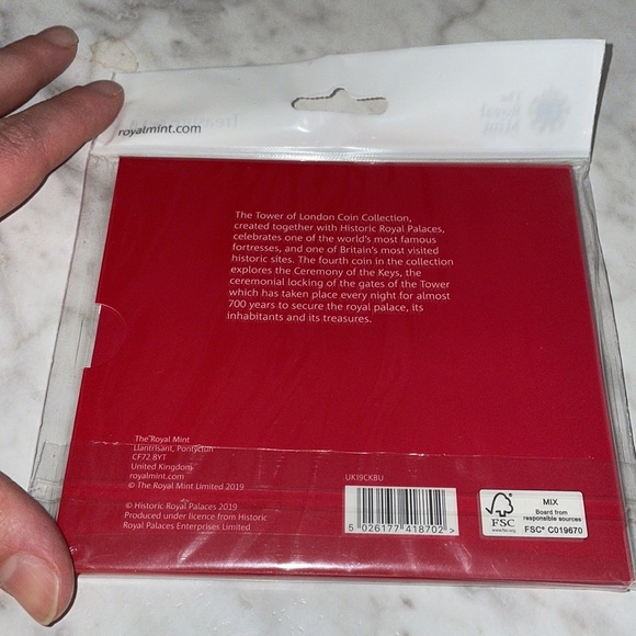 The Royal Mint The Ceremony of the Keys 2019 UK Coin - Picture 2 of 5